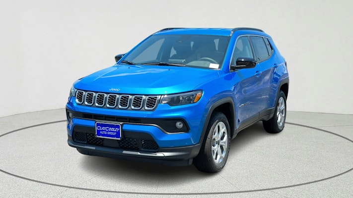 2026 Jeep Compass Latitude photo 3